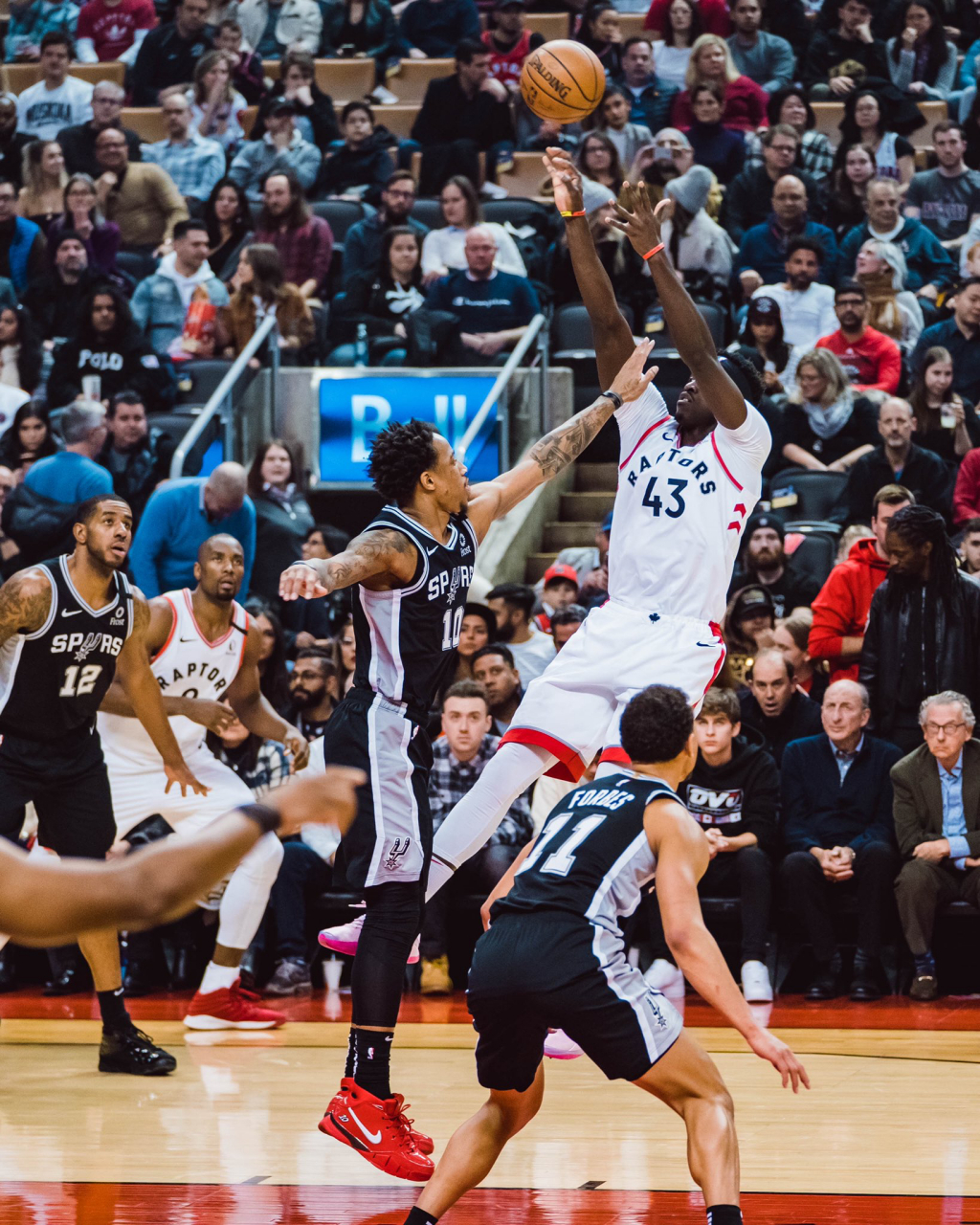 雷火竞技-西亚卡姆在阿森纳比赛中精彩发挥，突破纪录引发热议！的简单介绍