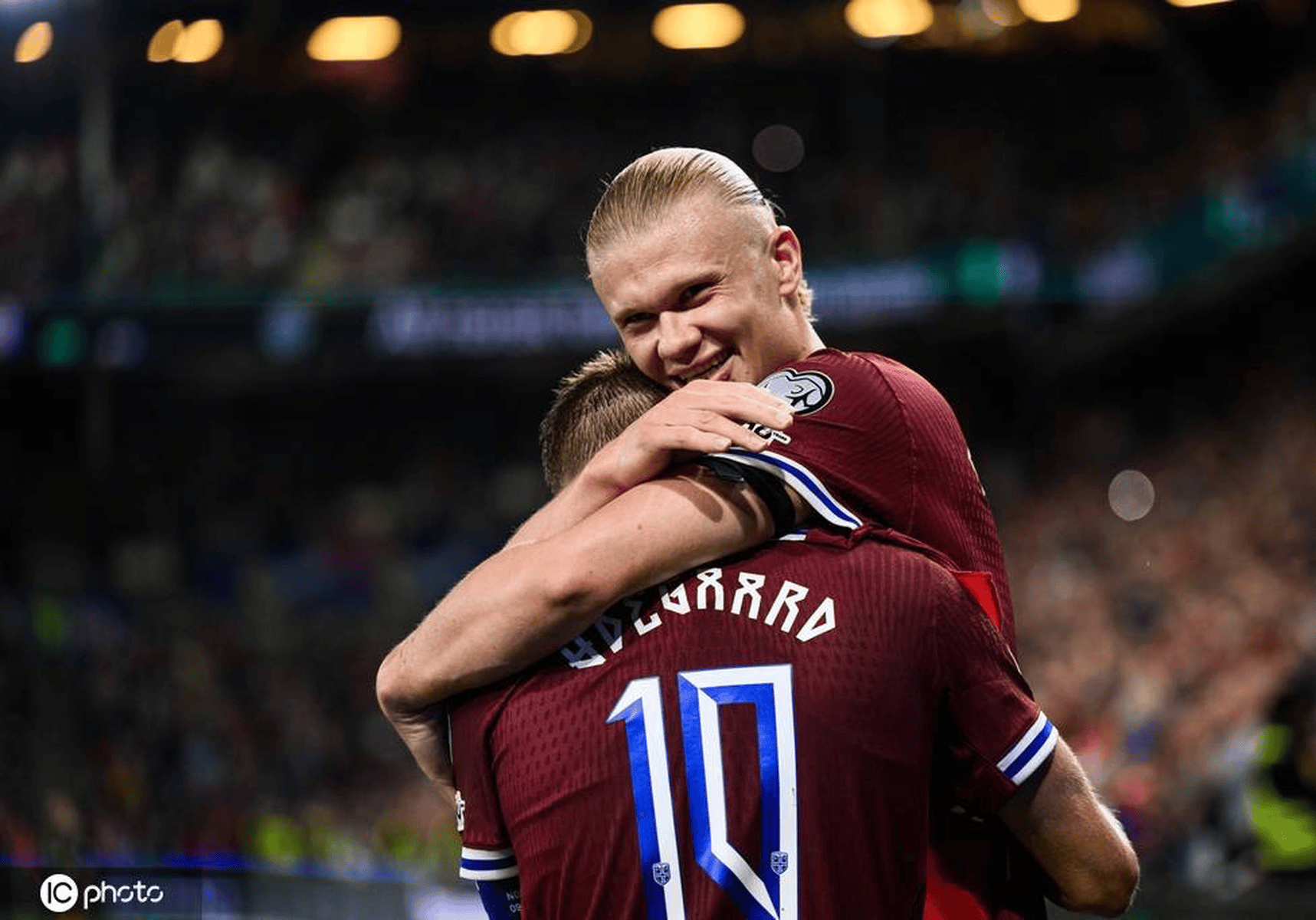 雷火电竞-关于哈兰德在塞尔维亚队比赛中败北，高光表现引发热议！的信息