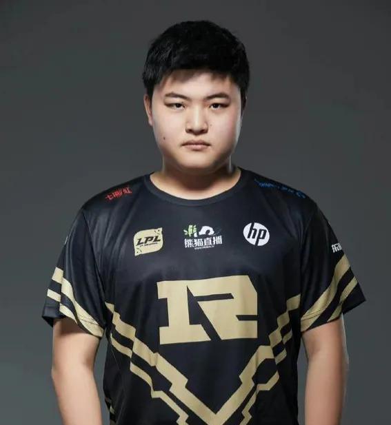 雷火竞技-Uzi迎来七赛季高光表现，RNG球迷沸腾！的简单介绍